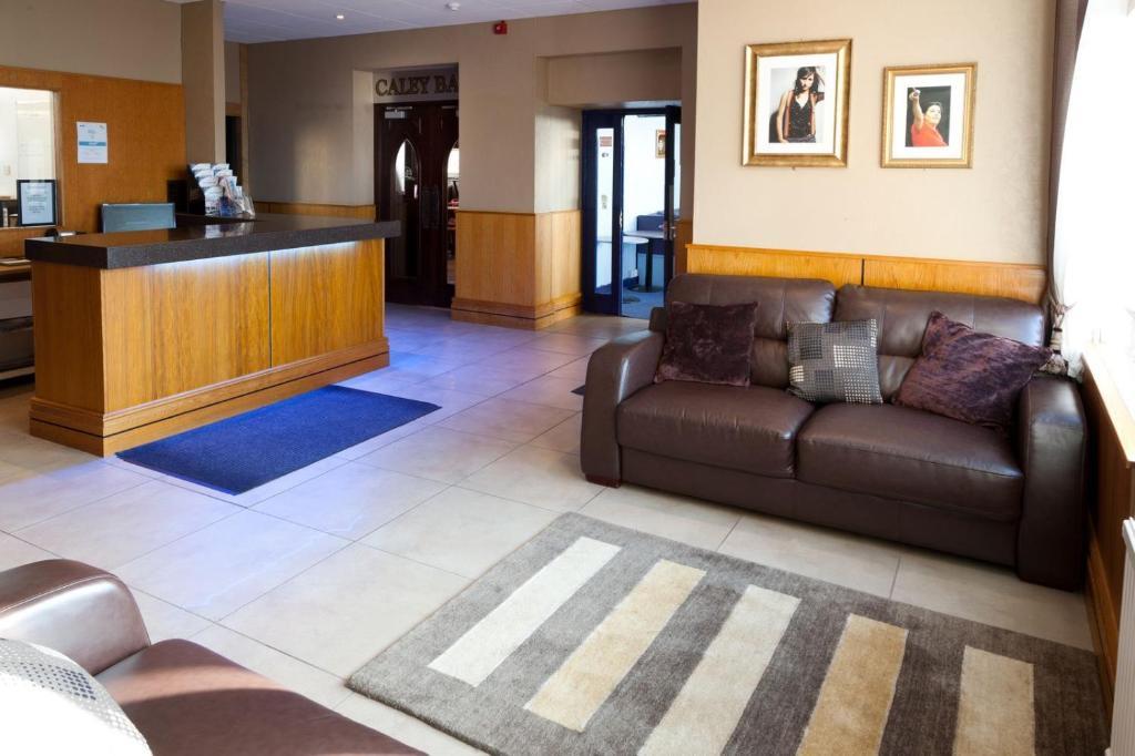 Caledonia Hotel Rosyth Exteriör bild